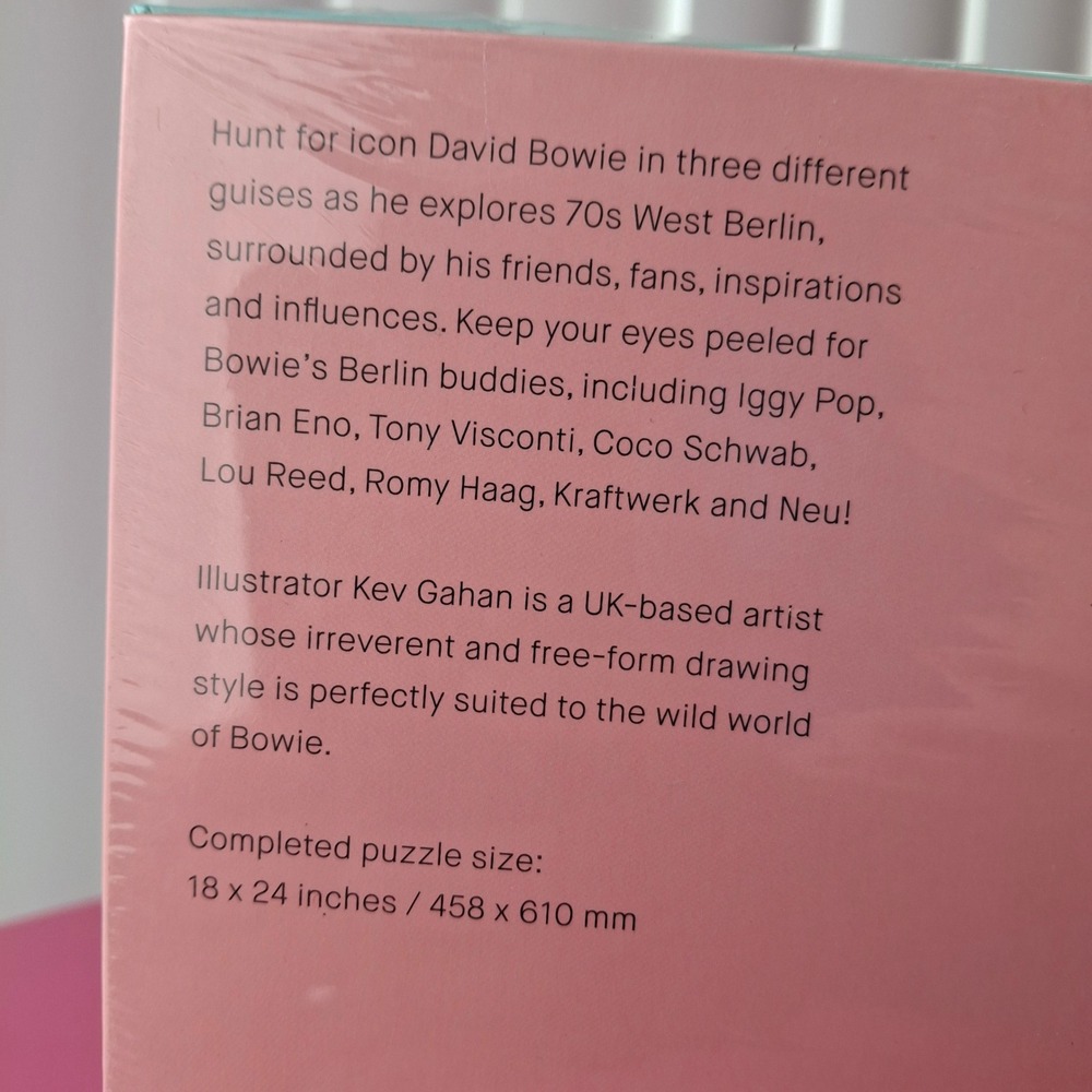 Where's Bowie David Bowie in Berlin 500 Piece Jigsaw Puzzle Smith St Gift NEW - Picture 5 of 6